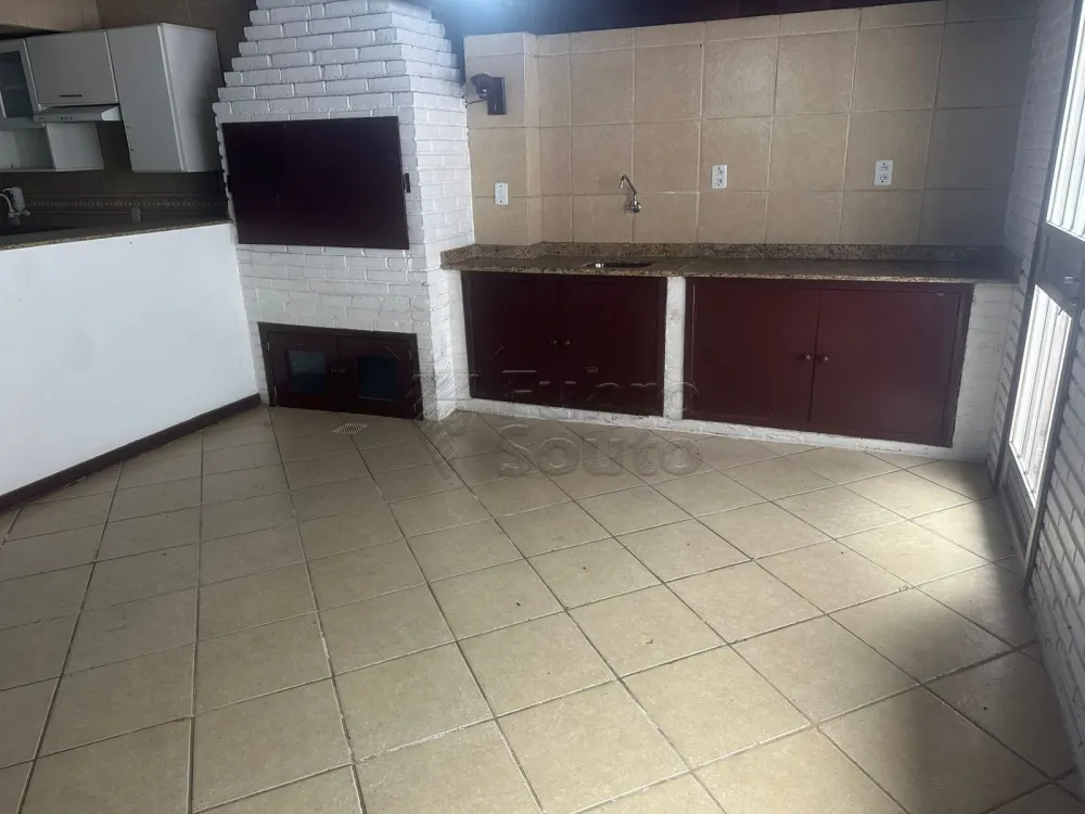 Comprar Casa / Padr&atilde;o em Pelotas R$ 300.000,00 - Foto 11