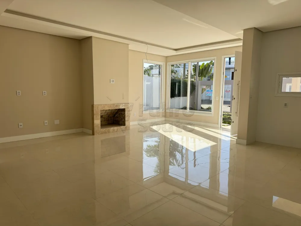 Comprar Casa / Padr&atilde;o em Pelotas R$ 1.340.000,00 - Foto 1