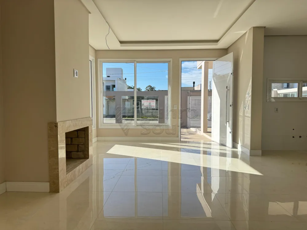 Comprar Casa / Padr&atilde;o em Pelotas R$ 1.340.000,00 - Foto 2