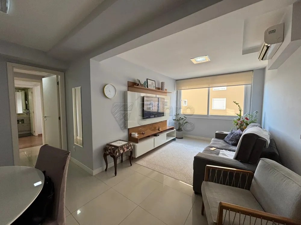 Comprar Apartamento / Padr&atilde;o em Pelotas R$ 590.000,00 - Foto 1