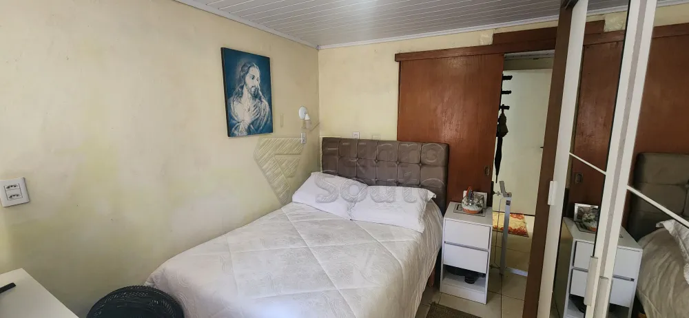 Comprar Casa / Padr&atilde;o em Pelotas R$ 344.000,00 - Foto 3