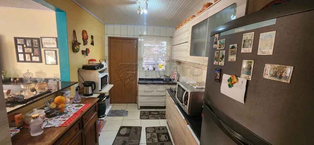 Comprar Casa / Padr&atilde;o em Pelotas R$ 344.000,00 - Foto 1