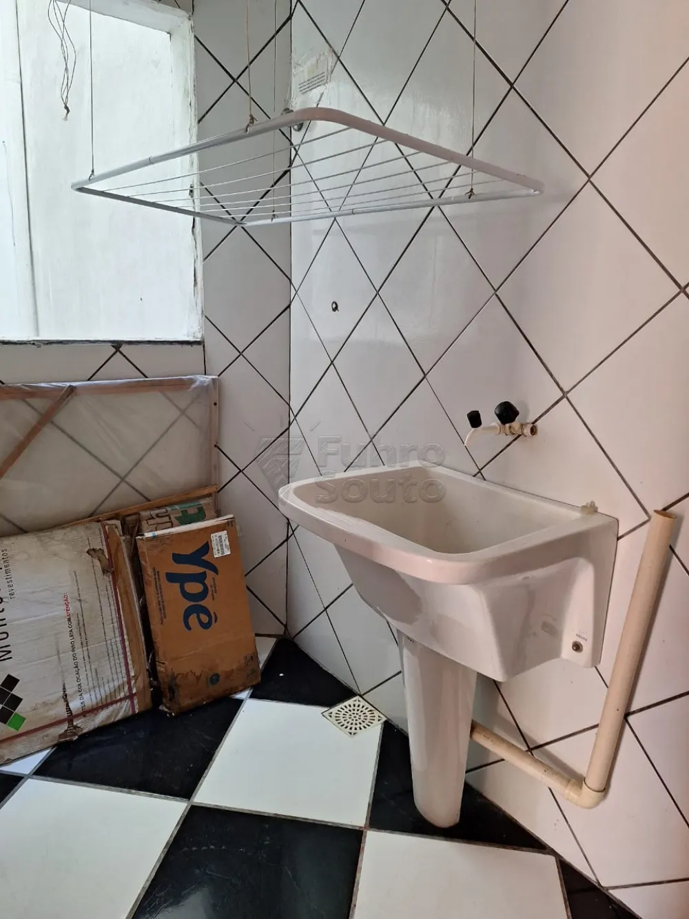 Comprar Apartamento / Padr&atilde;o em Pelotas R$ 230.000,00 - Foto 10