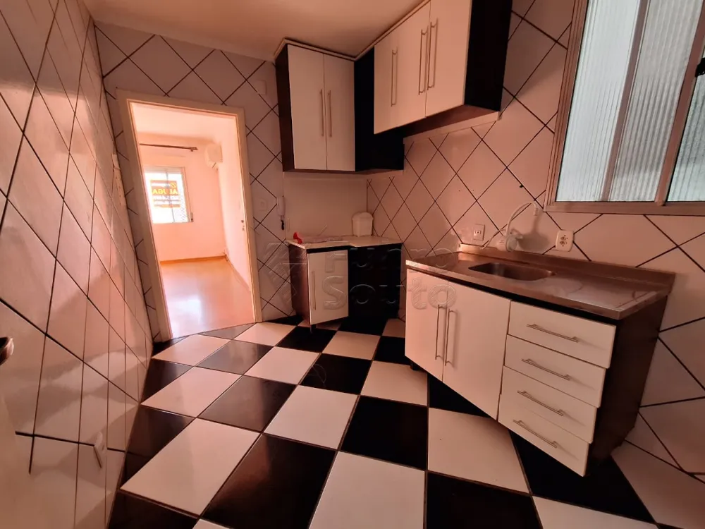 Comprar Apartamento / Padr&atilde;o em Pelotas R$ 230.000,00 - Foto 3