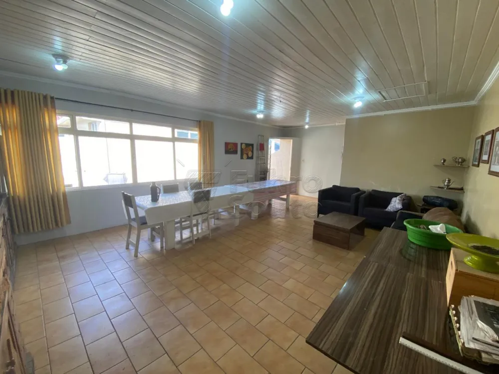 Comprar Casa / Padr&atilde;o em Pelotas R$ 692.000,00 - Foto 11