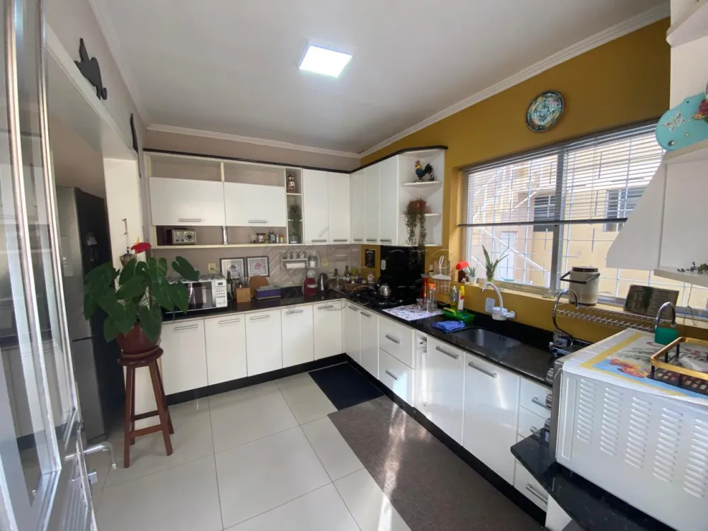 Comprar Casa / Padr&atilde;o em Pelotas R$ 692.000,00 - Foto 3