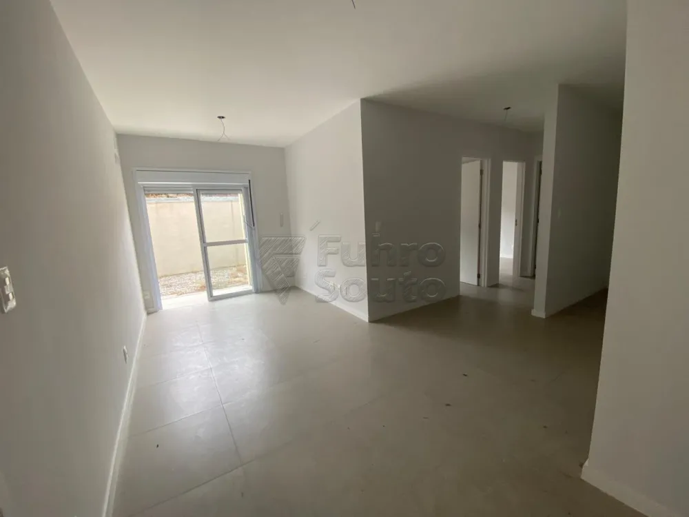 Comprar Apartamento / Padr&atilde;o em Pelotas R$ 230.000,00 - Foto 1