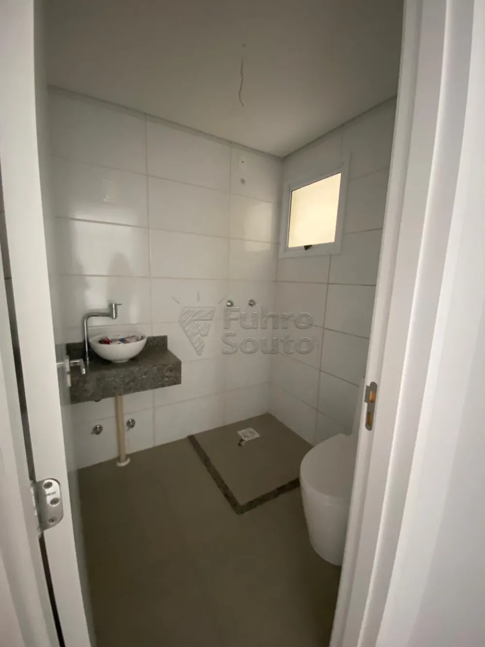 Comprar Apartamento / Padr&atilde;o em Pelotas R$ 230.000,00 - Foto 7