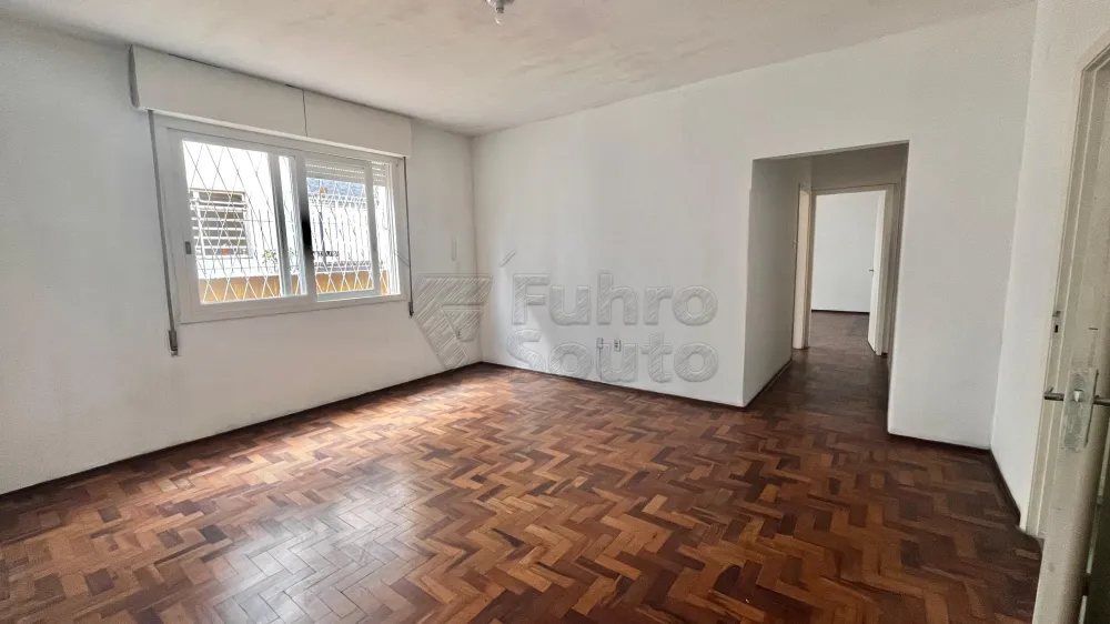 Comprar Apartamento / Padr&atilde;o em Pelotas R$ 289.000,00 - Foto 1