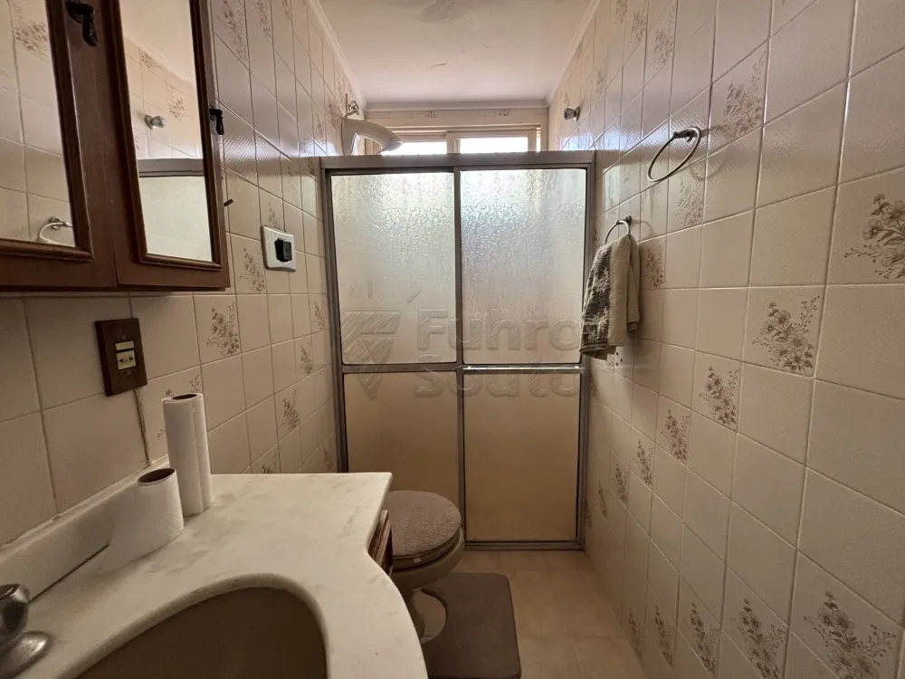 Comprar Apartamento / Padr&atilde;o em Pelotas R$ 450.000,00 - Foto 7