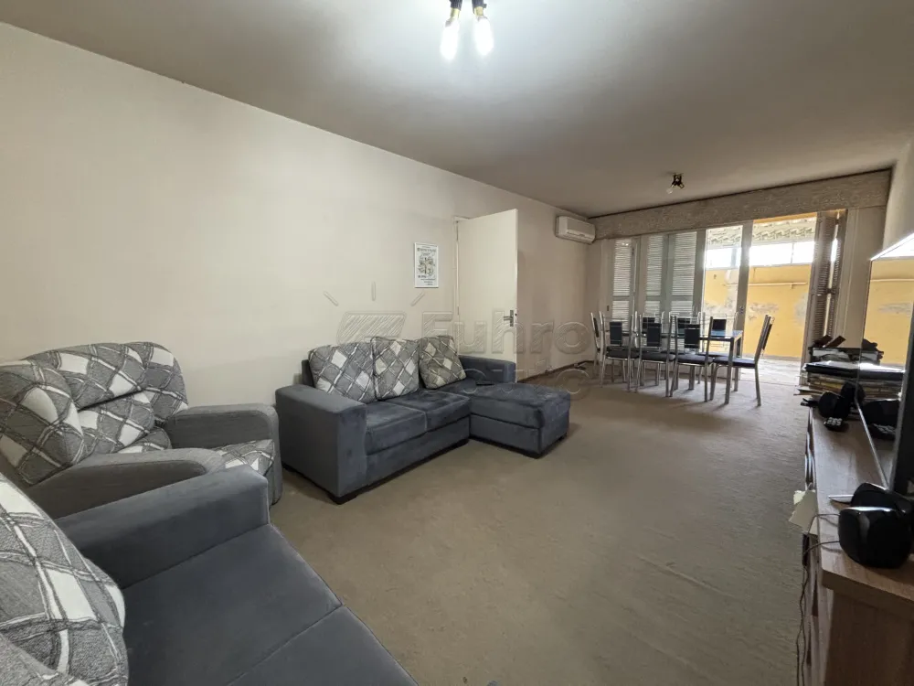 Comprar Apartamento / Padr&atilde;o em Pelotas R$ 450.000,00 - Foto 1