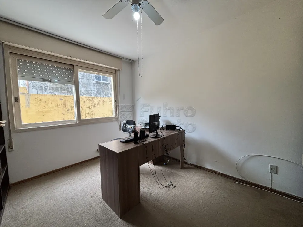 Comprar Apartamento / Padr&atilde;o em Pelotas R$ 450.000,00 - Foto 6