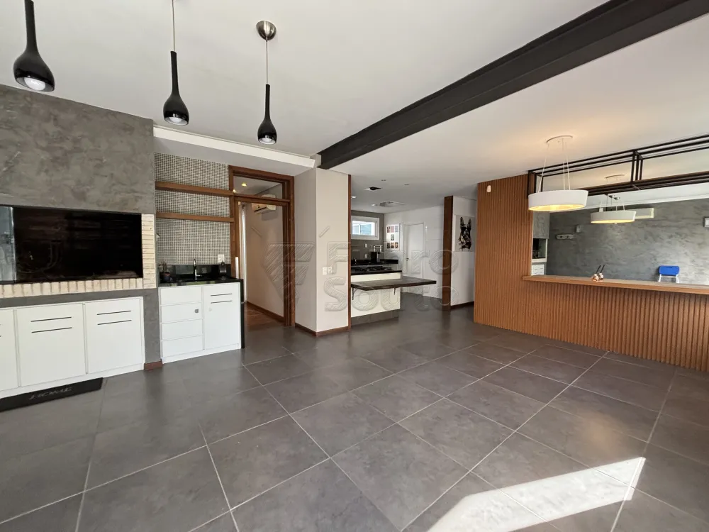 Comprar Casa / Padr&atilde;o em Pelotas R$ 1.700.000,00 - Foto 3