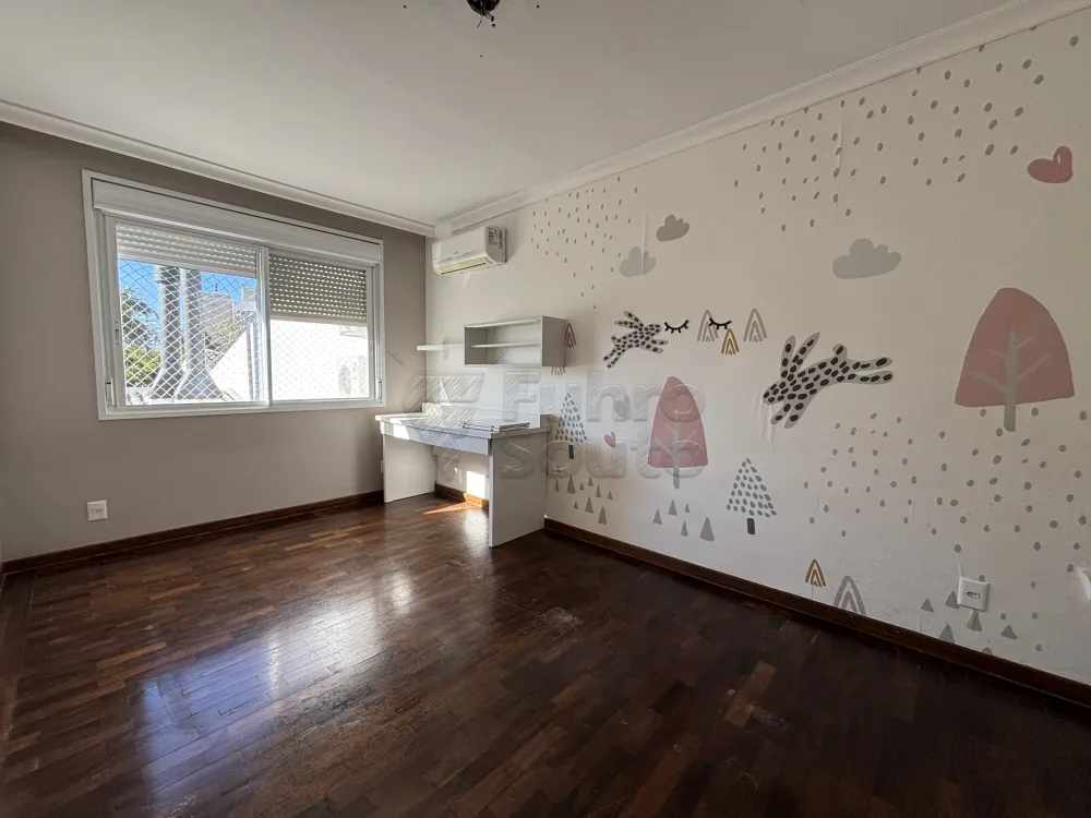 Comprar Casa / Padr&atilde;o em Pelotas R$ 1.700.000,00 - Foto 10