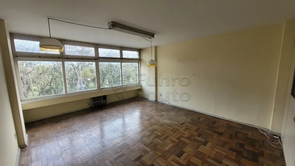 Comprar Comercial / Sala em Condom&iacute;nio em Pelotas R$ 85.000,00 - Foto 2