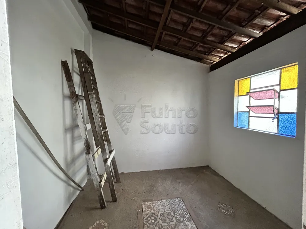 Comprar Casa / Padr&atilde;o em Pelotas R$ 424.000,00 - Foto 9