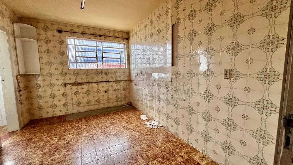 Comprar Apartamento / Padr&atilde;o em Pelotas R$ 250.000,00 - Foto 3