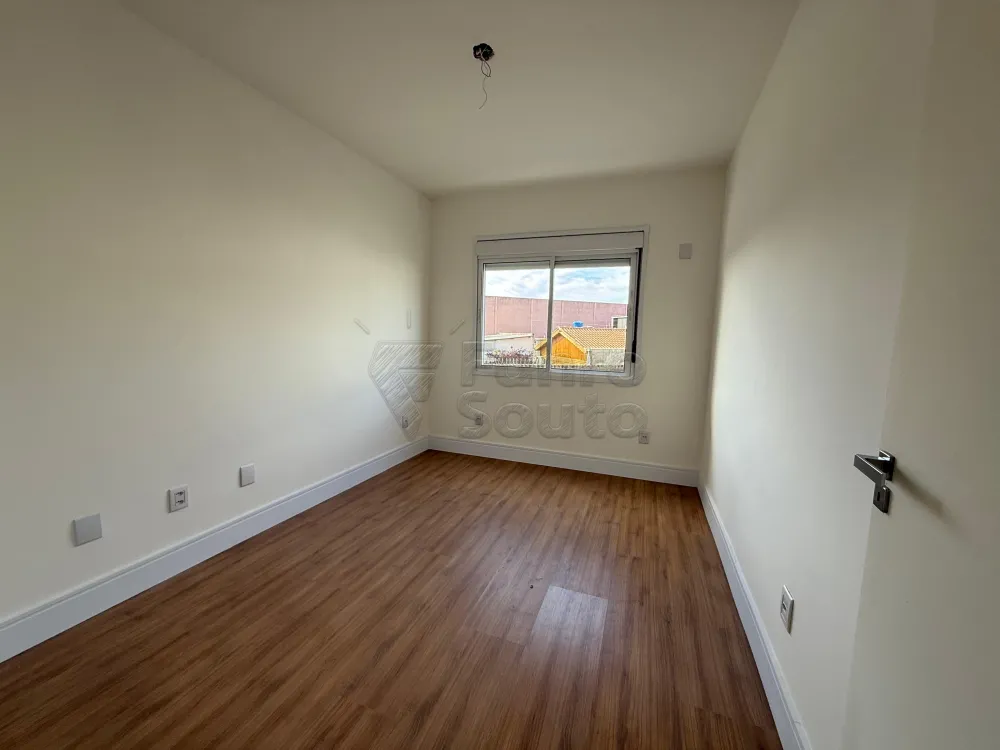 Comprar Apartamento / Padr&atilde;o em Pelotas R$ 690.000,00 - Foto 6