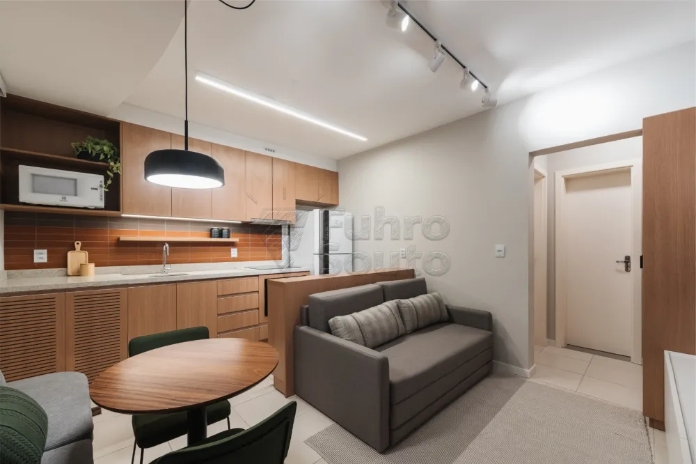 Comprar Apartamento / Padr&atilde;o em Pelotas R$ 290.000,00 - Foto 1
