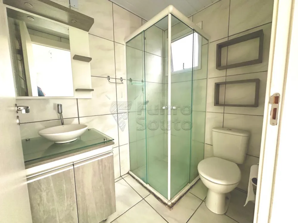 Comprar Apartamento / Padr&atilde;o em Pelotas R$ 150.000,00 - Foto 5