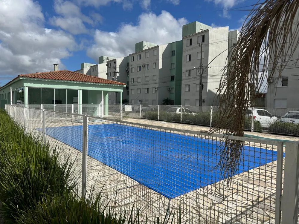 Comprar Apartamento / Padr&atilde;o em Pelotas R$ 150.000,00 - Foto 8