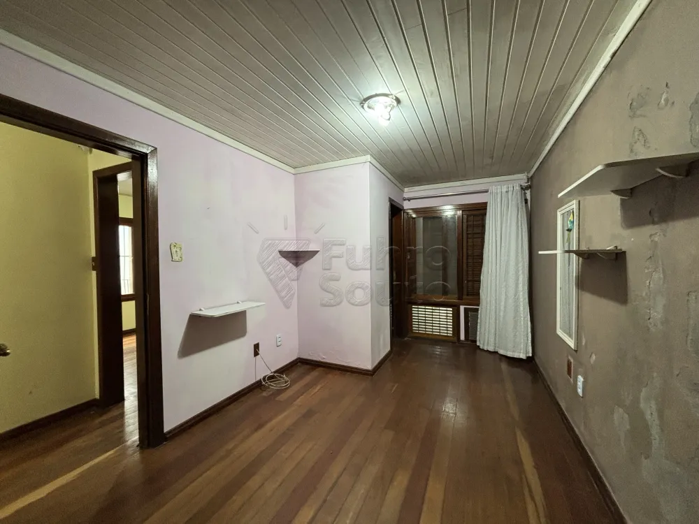 Comprar Casa / Padr&atilde;o em Pelotas R$ 795.000,00 - Foto 6