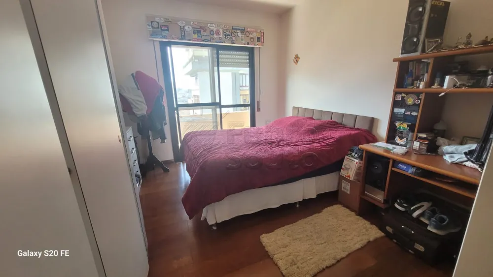 Comprar Apartamento / Padr&atilde;o em Pelotas R$ 680.000,00 - Foto 4