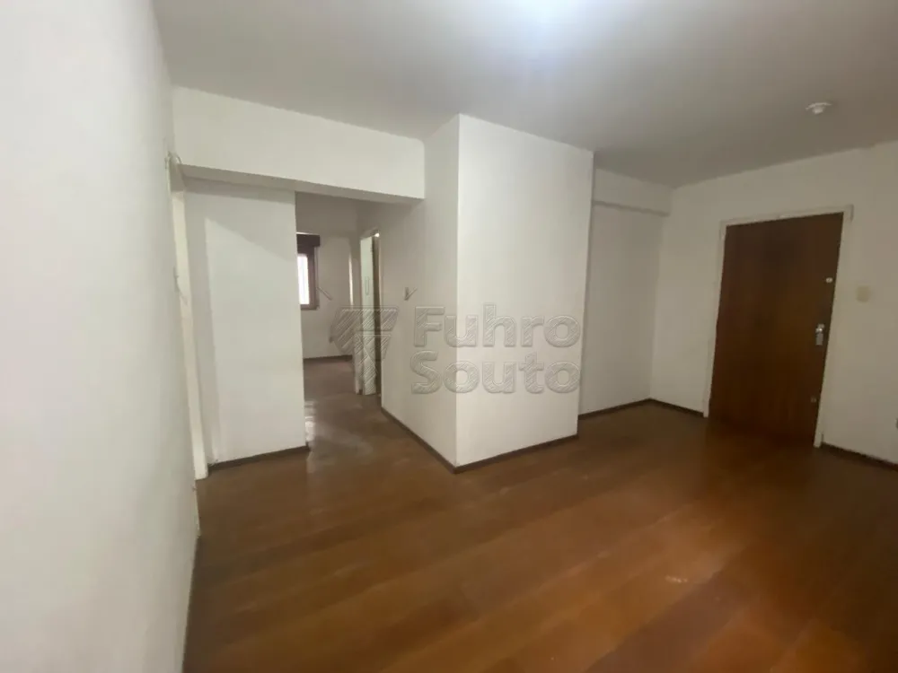 Comprar Apartamento / Padr&atilde;o em Pelotas R$ 230.000,00 - Foto 3