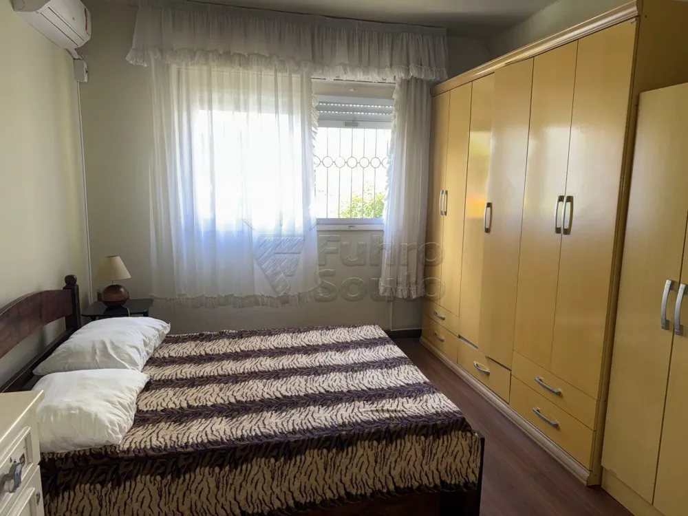 Comprar Casa / Padr&atilde;o em Pelotas R$ 1.100.000,00 - Foto 3