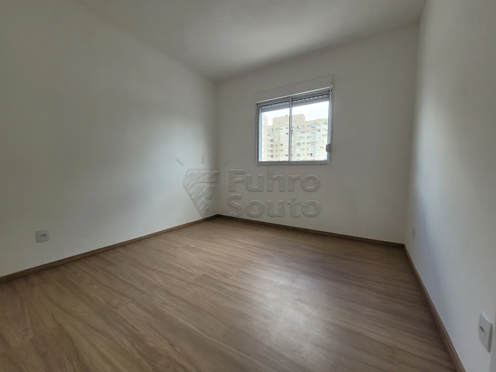 Comprar Apartamento / Padr&atilde;o em Pelotas R$ 245.000,00 - Foto 6