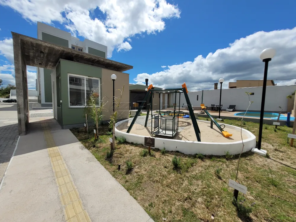 Comprar Apartamento / Padr&atilde;o em Pelotas R$ 245.000,00 - Foto 13