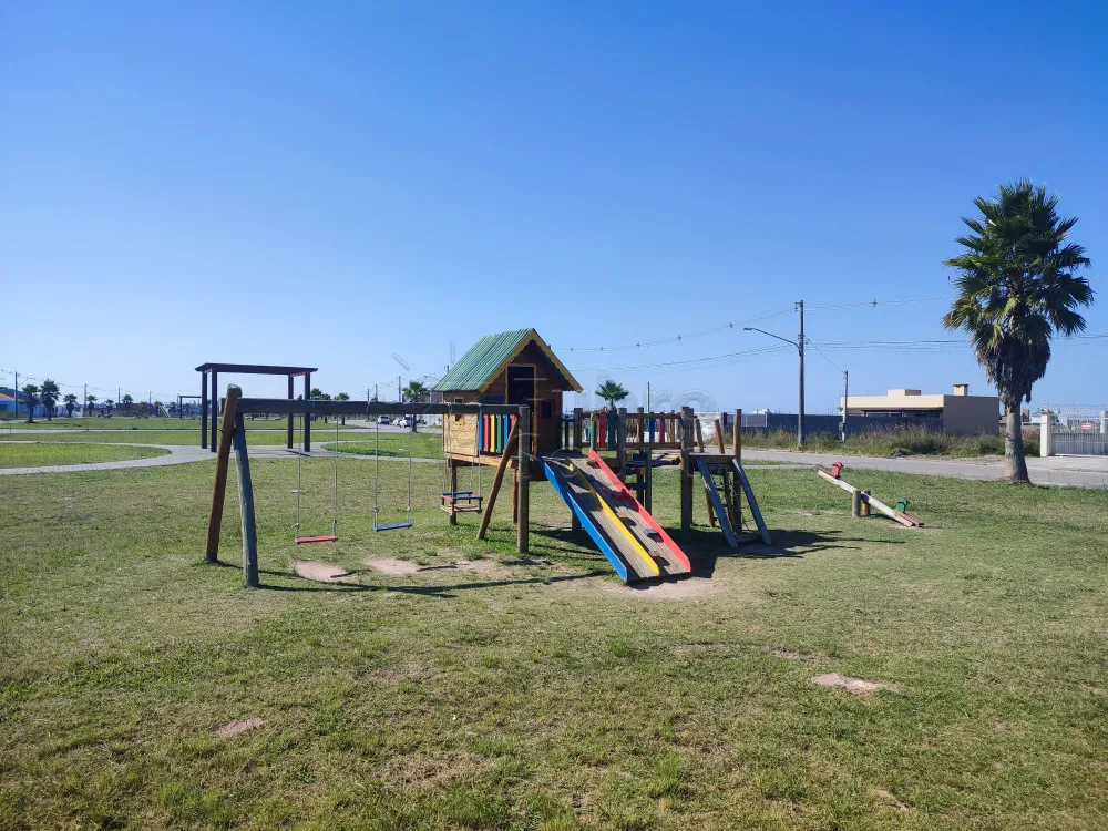 Comprar Casa / Padr&atilde;o em Pelotas R$ 235.000,00 - Foto 8