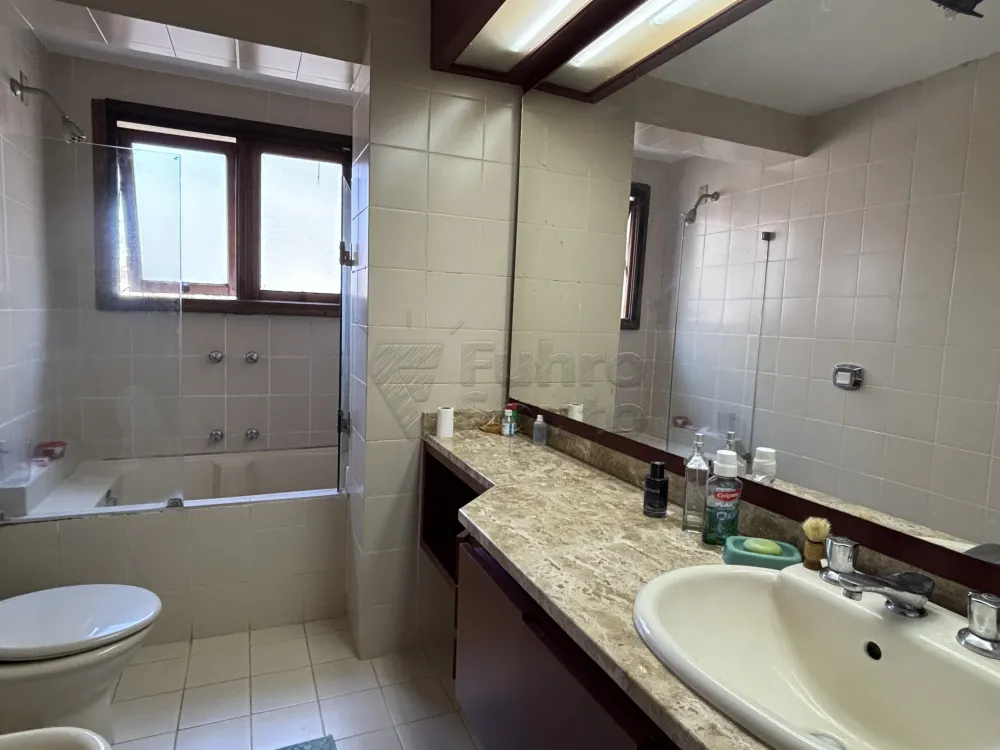 Comprar Apartamento / Padr&atilde;o em Pelotas R$ 850.000,00 - Foto 15