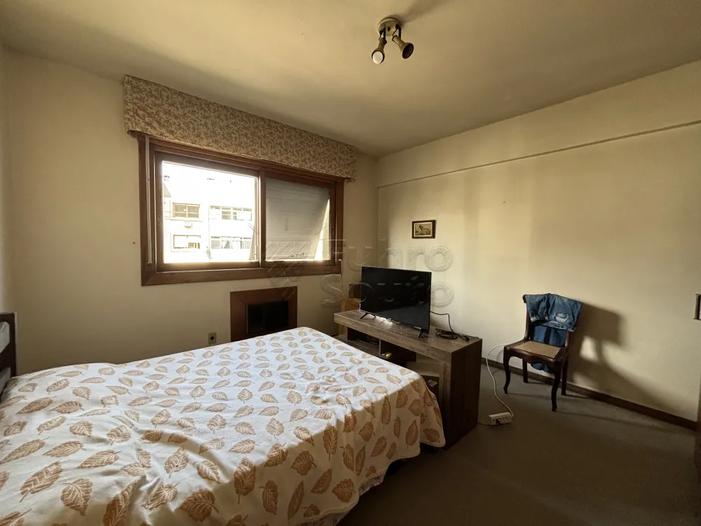 Comprar Apartamento / Padr&atilde;o em Pelotas R$ 850.000,00 - Foto 11