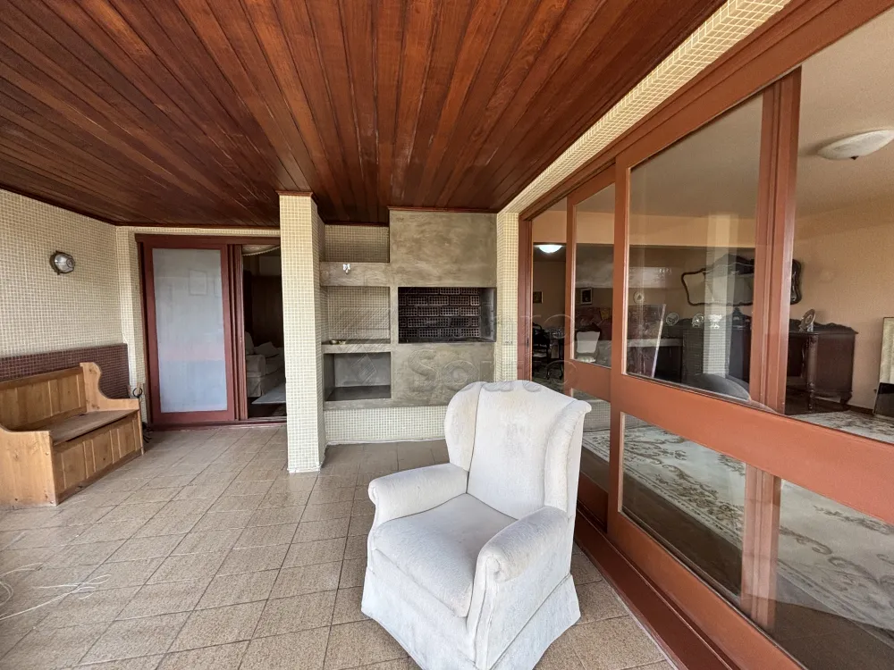 Comprar Apartamento / Padr&atilde;o em Pelotas R$ 850.000,00 - Foto 18