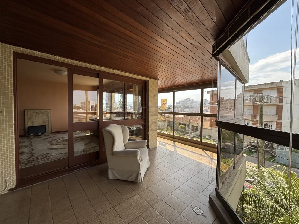 Comprar Apartamento / Padr&atilde;o em Pelotas R$ 850.000,00 - Foto 17