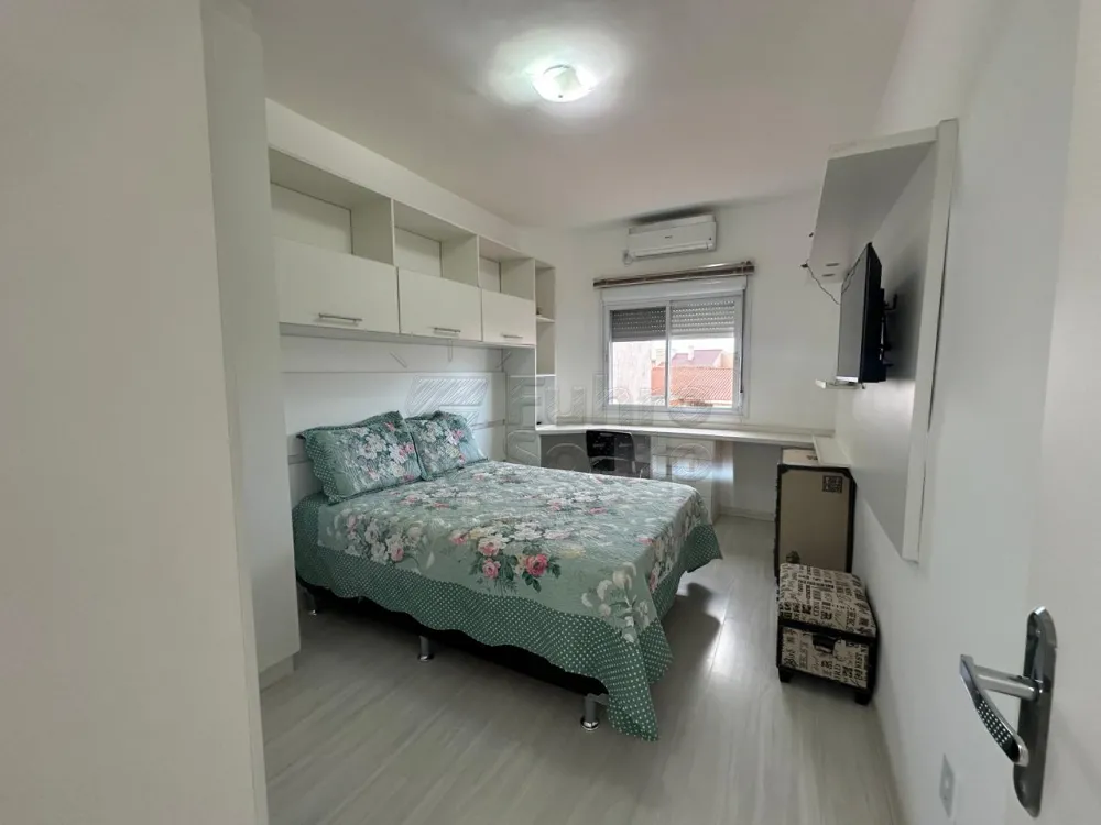 Comprar Casa / Padr&atilde;o em Pelotas R$ 810.000,00 - Foto 6