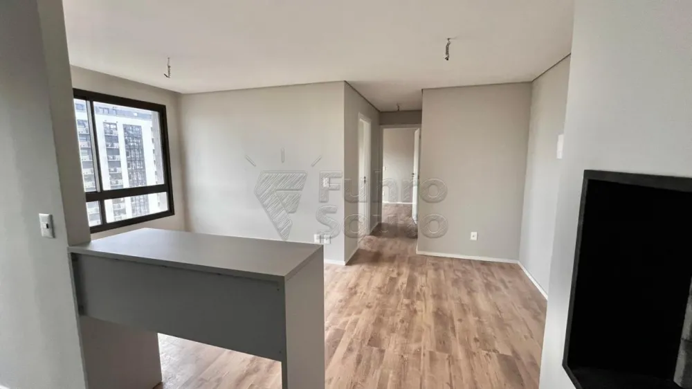 Comprar Apartamento / Padr&atilde;o em Pelotas R$ 535.000,00 - Foto 2