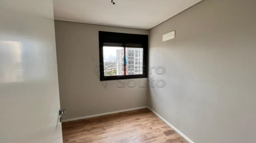 Comprar Apartamento / Padr&atilde;o em Pelotas R$ 535.000,00 - Foto 5