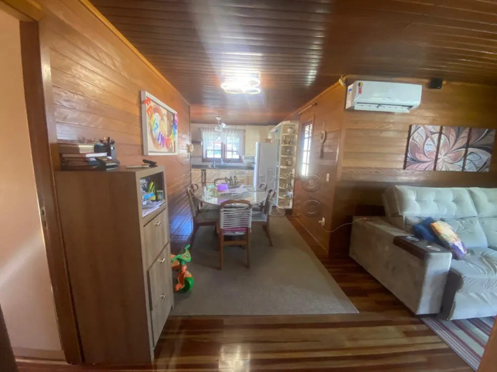 Comprar Casa / Padr&atilde;o em Pelotas R$ 820.000,00 - Foto 3