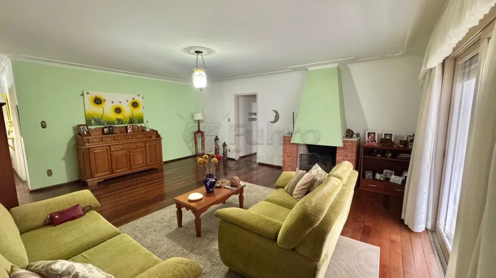 Comprar Apartamento / Padr&atilde;o em Pelotas R$ 520.000,00 - Foto 1