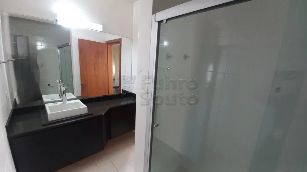 Comprar Apartamento / Padr&atilde;o em Pelotas R$ 650.000,00 - Foto 13