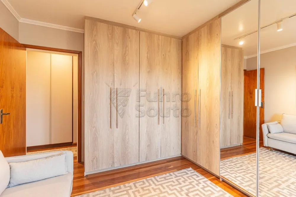 Comprar Apartamento / Padr&atilde;o em Pelotas R$ 980.000,00 - Foto 10