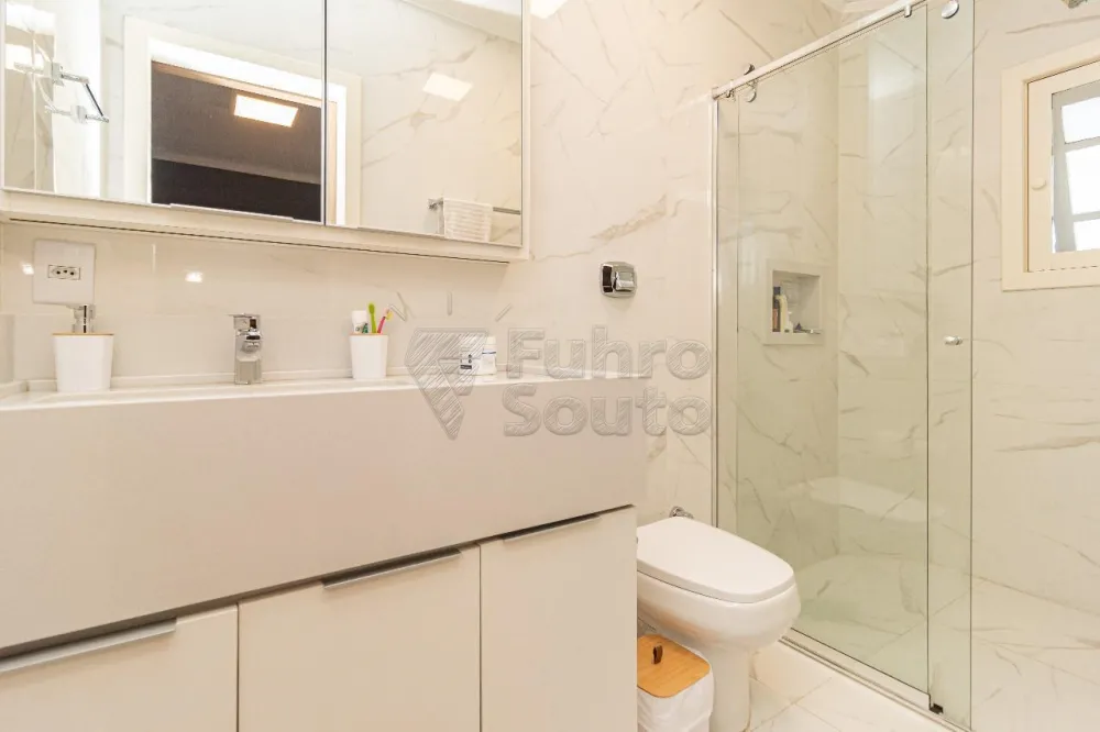 Comprar Apartamento / Padr&atilde;o em Pelotas R$ 980.000,00 - Foto 16