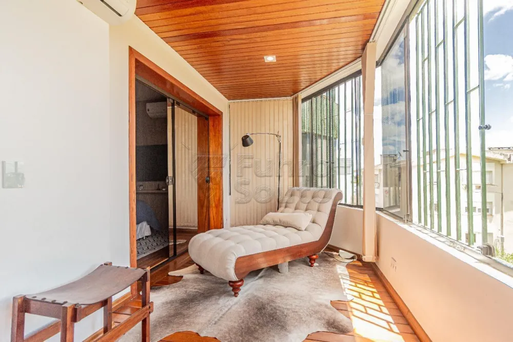 Comprar Apartamento / Padr&atilde;o em Pelotas R$ 980.000,00 - Foto 15