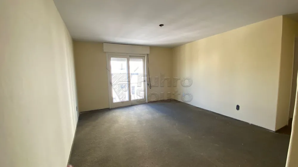 Comprar Apartamento / Padr&atilde;o em Pelotas R$ 280.000,00 - Foto 1