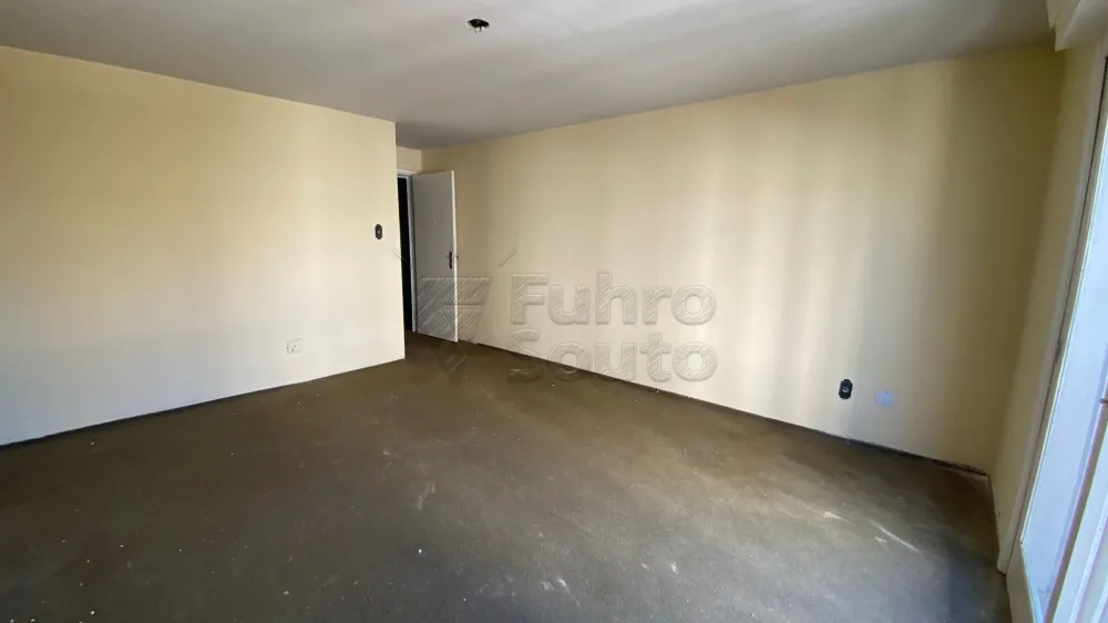 Comprar Apartamento / Padr&atilde;o em Pelotas R$ 280.000,00 - Foto 2
