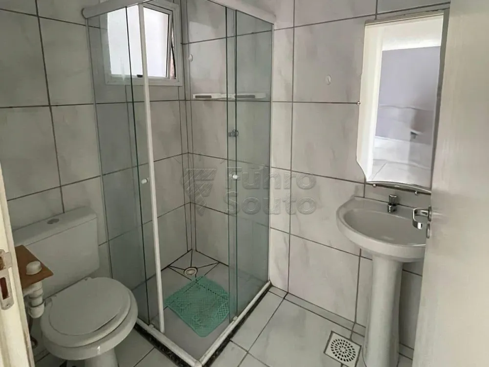 Comprar Apartamento / Padr&atilde;o em Pelotas R$ 160.000,00 - Foto 2