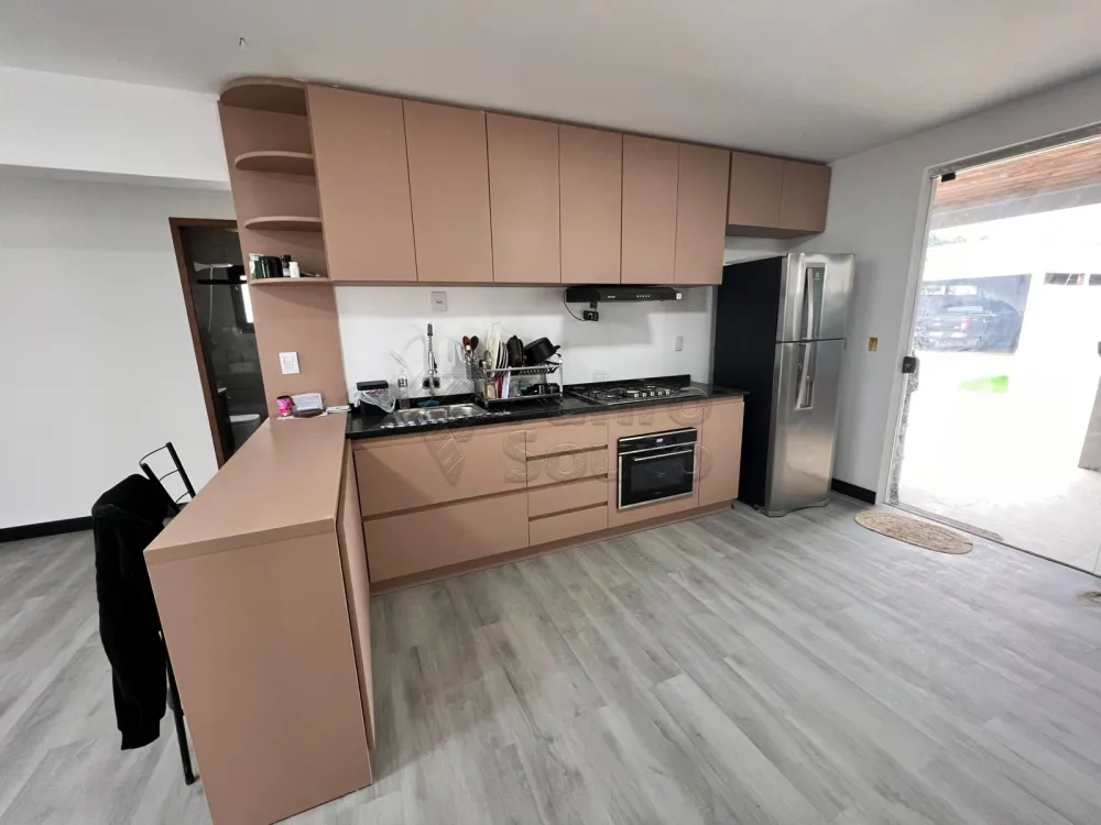 Comprar Casa / Padr&atilde;o em Pelotas R$ 1.272.000,00 - Foto 3