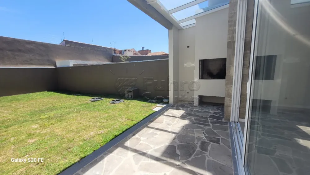 Comprar Casa / Padr&atilde;o em Pelotas R$ 1.180.000,00 - Foto 10